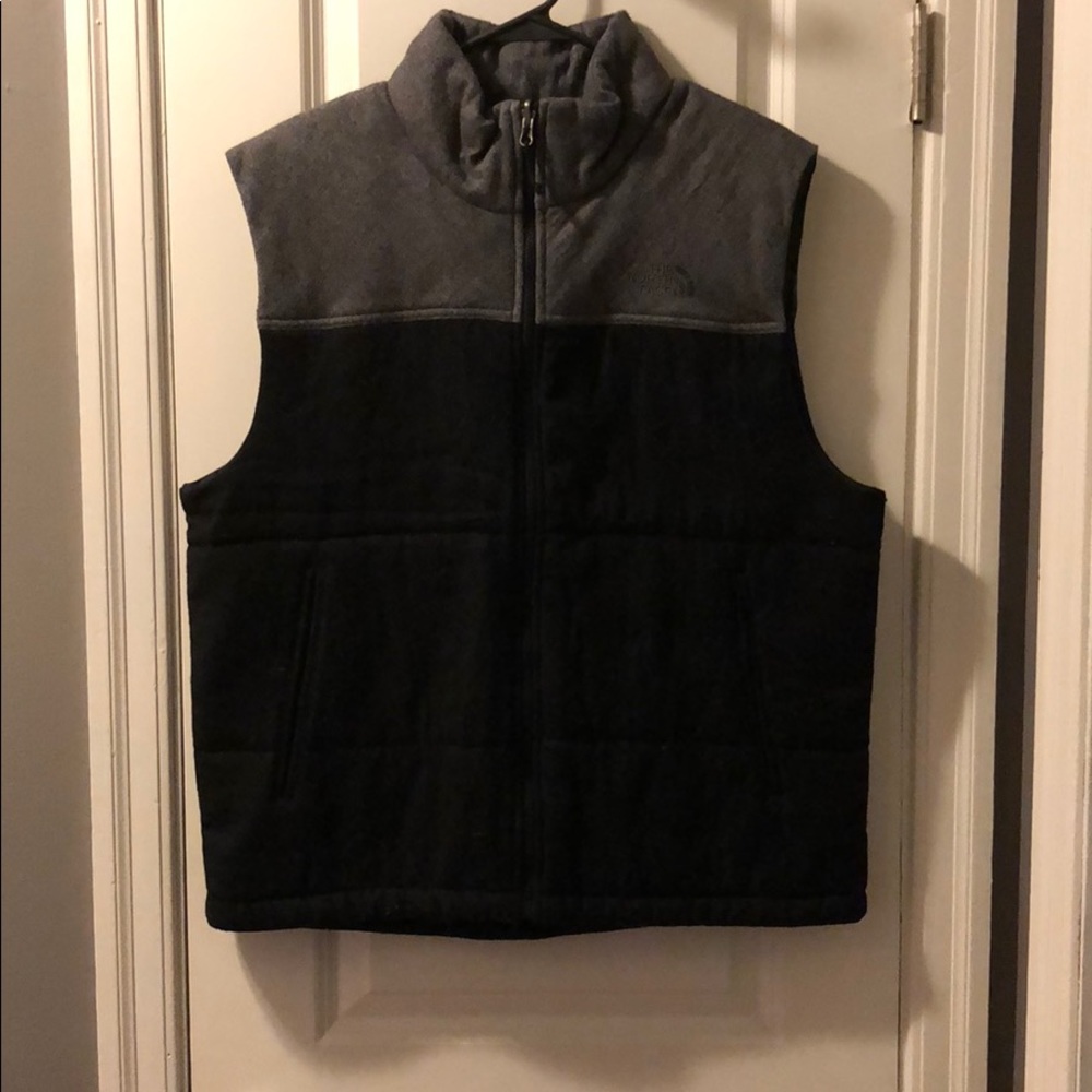 The North Face Vest. Men’s Sz L. Black/ Grey